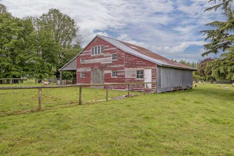 980 Oxford Road Fernside_19