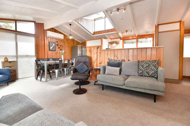 328 Whangaparaoa Road Stanmore Bay_7