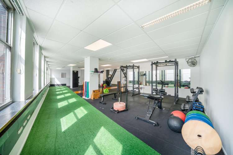 8/92 Queens Drive Hutt Central_22