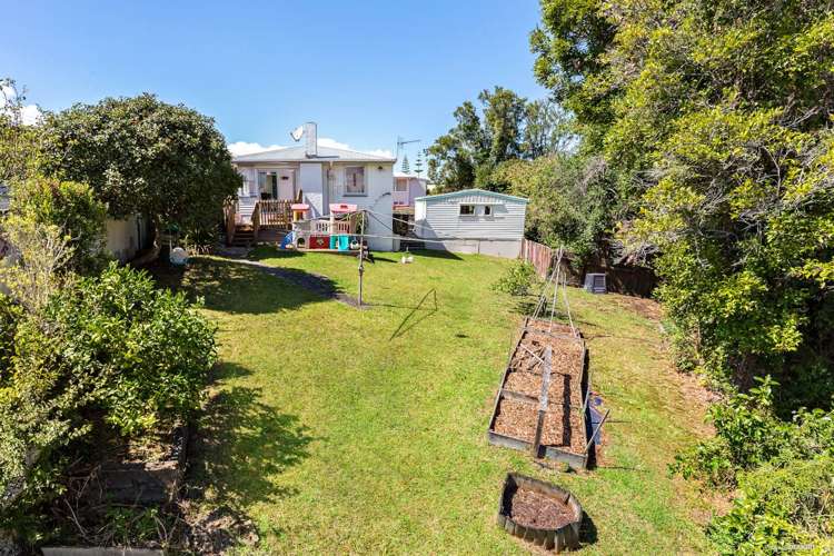 16 Kiernan Place Kelston_6