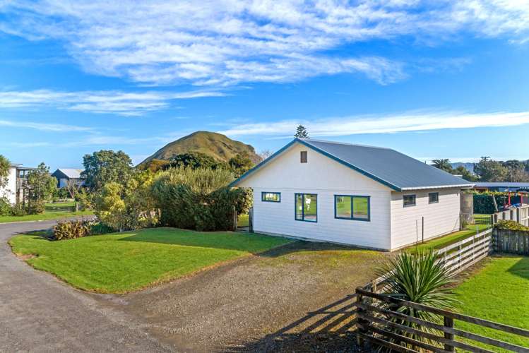 13 Ratau Street Mahia_19