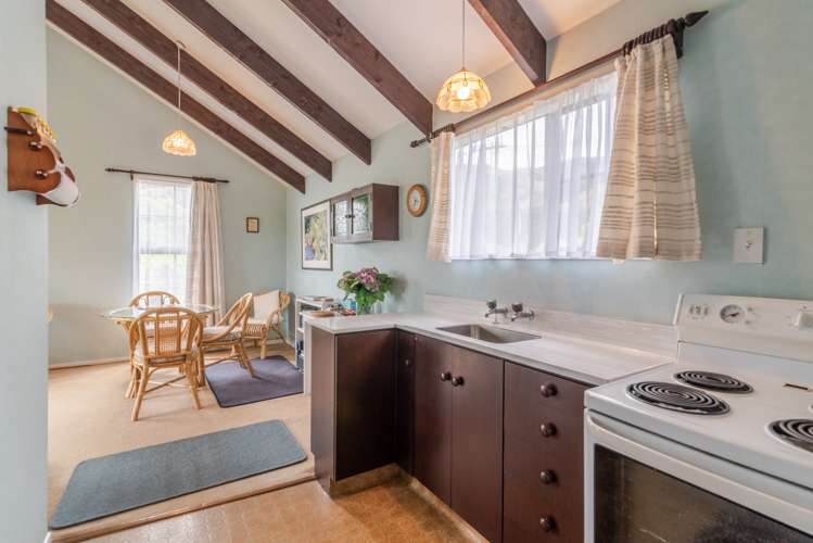 12 Percy Street Akaroa_10