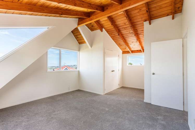 6/110 Norman Lesser Drive Saint Johns_14
