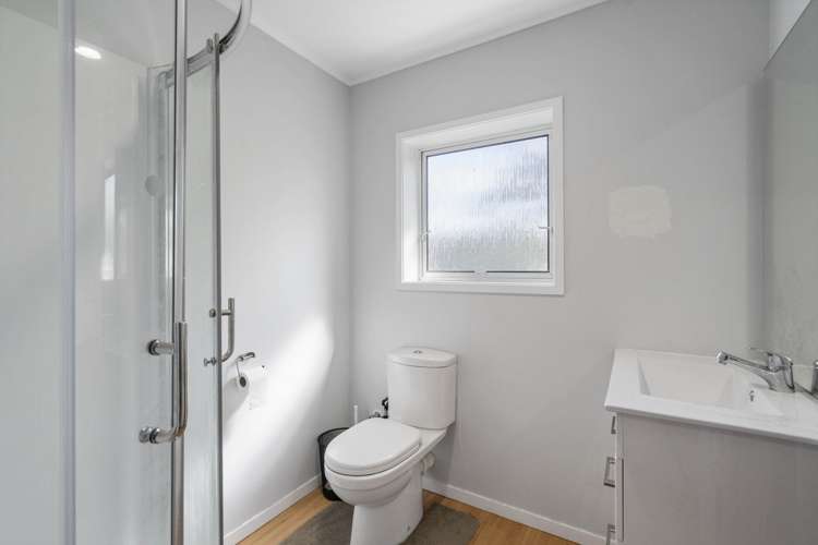 123 Beach Road Pahurehure_19