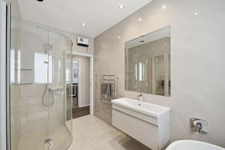 6 August Place Greenlane_19