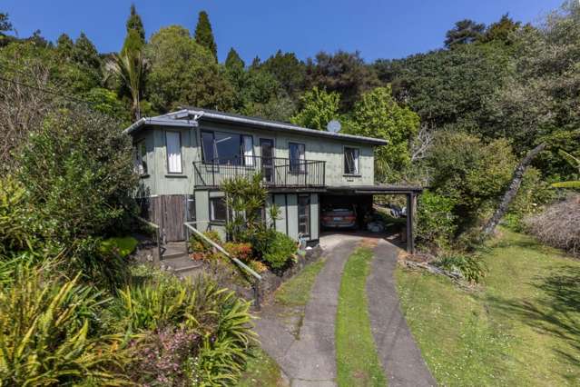 1093 Huia Road Huia_3