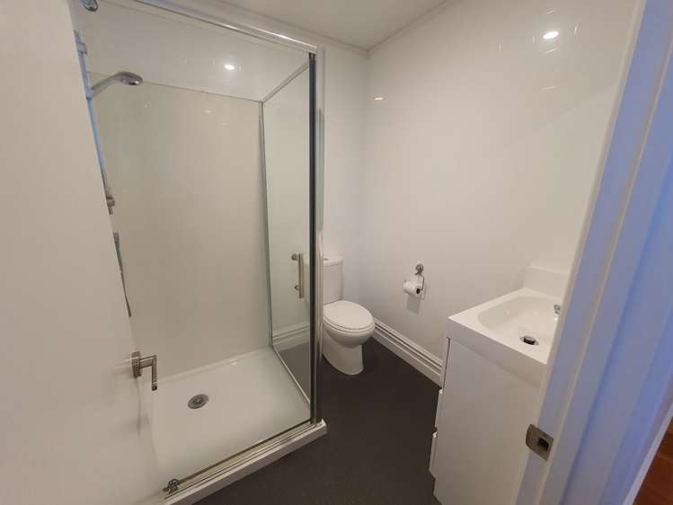 1/1 Balmain Road Birkenhead_14