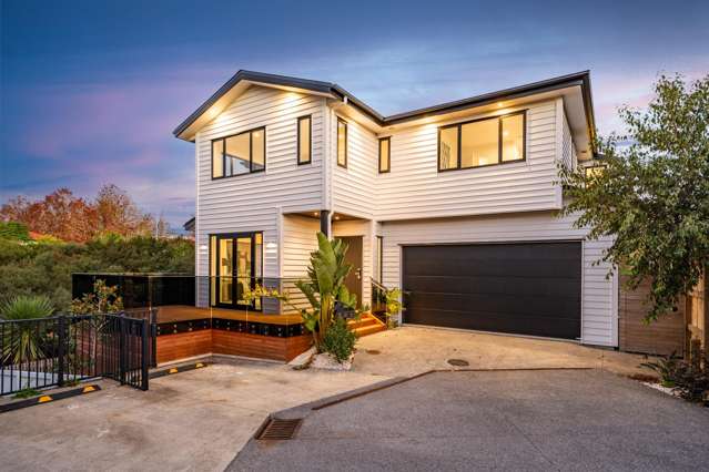 Visionary, Pristine, 5 Bedrooms & Top Schools