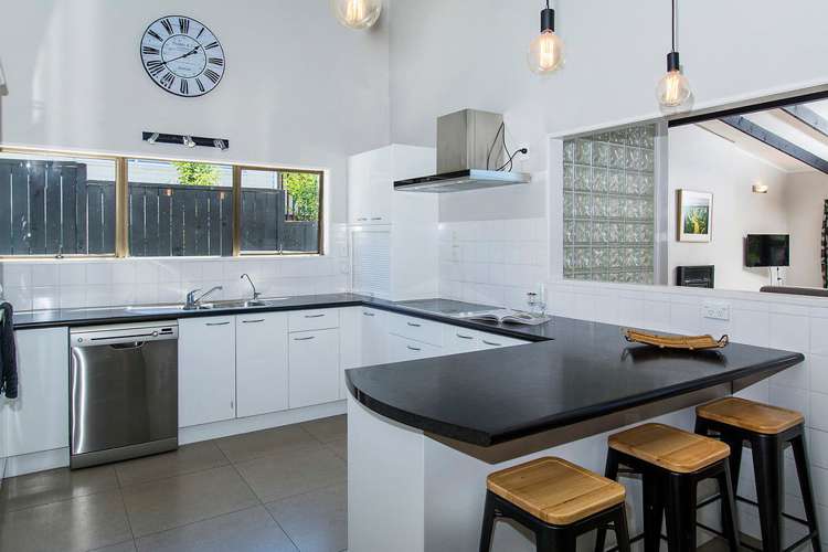 68a Beach Road Mellons Bay_7