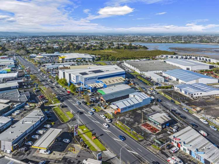 303 Great South Road Takanini_17