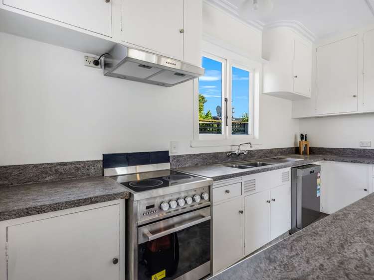 503 Southland Road Hastings Central_14