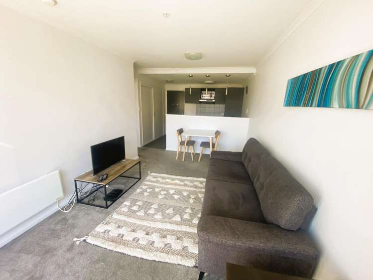 304/15 Holland Street 2185_4