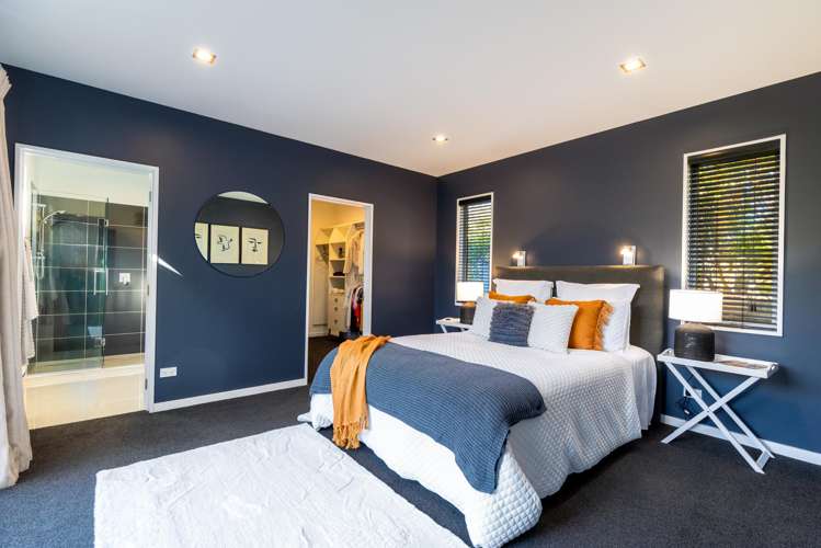 26 Waitikiri Square Parklands_15