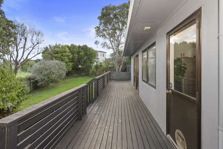 49 Spinnaker Drive Te Atatu Peninsula_13