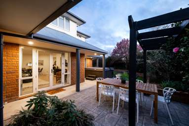 1 Oaktree Lane_1
