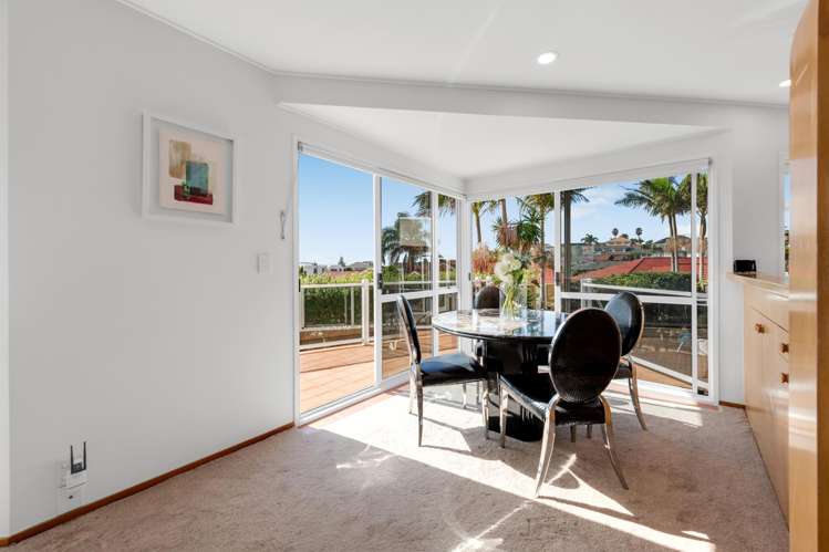 4 Dorrington Place Eastern Beach_21