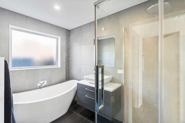 10 Teviotdale Way Richmond Hill_25