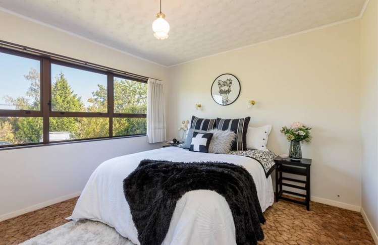 21 The Ridgeway Enner Glynn_12