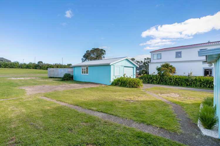 611 Beach Road Whangamata_14