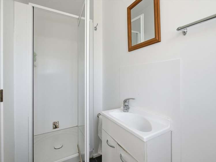 9 Ridge Street Otumoetai_11