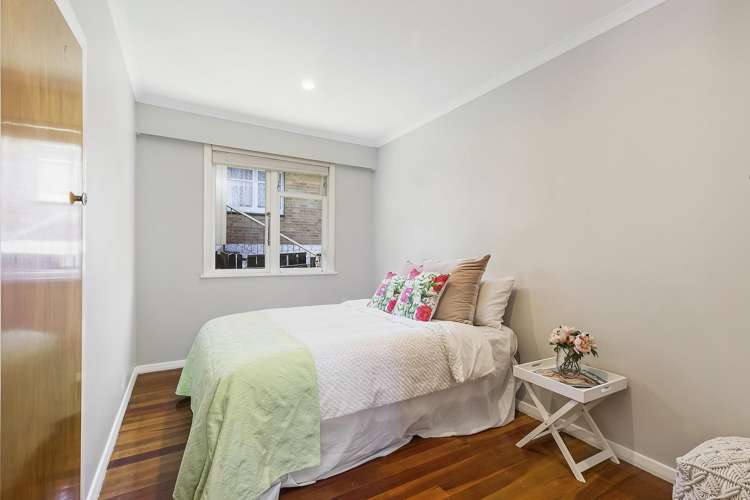 12 Raroa Place Pukerua Bay_16