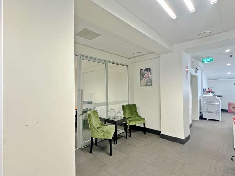 Unit 1/452 Lake Road Takapuna_2