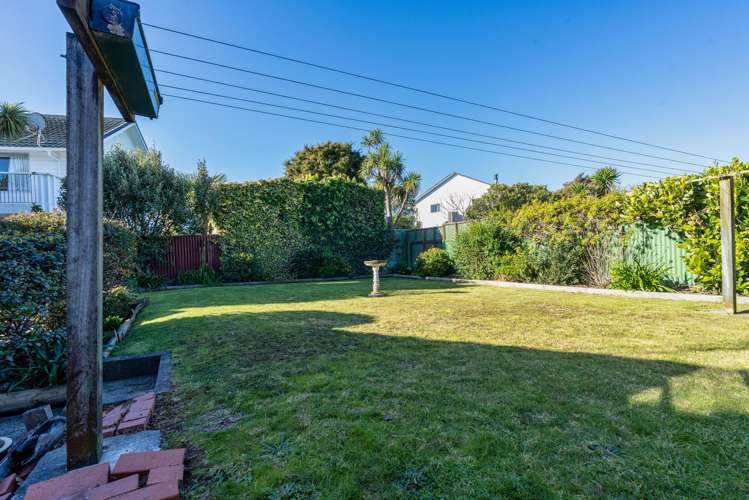 34 Norfolk Crescent Otaki Beach_15