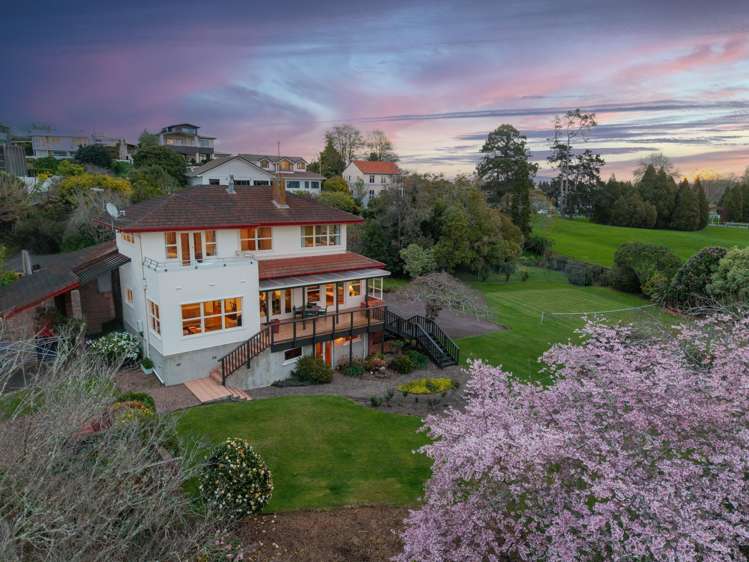 148 Lake Crescent Hamilton Lake_21