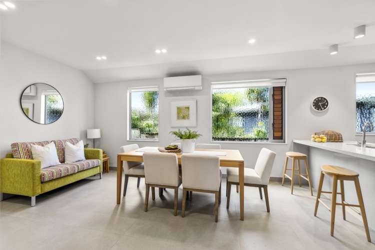 39 Williamson Avenue Belmont_10