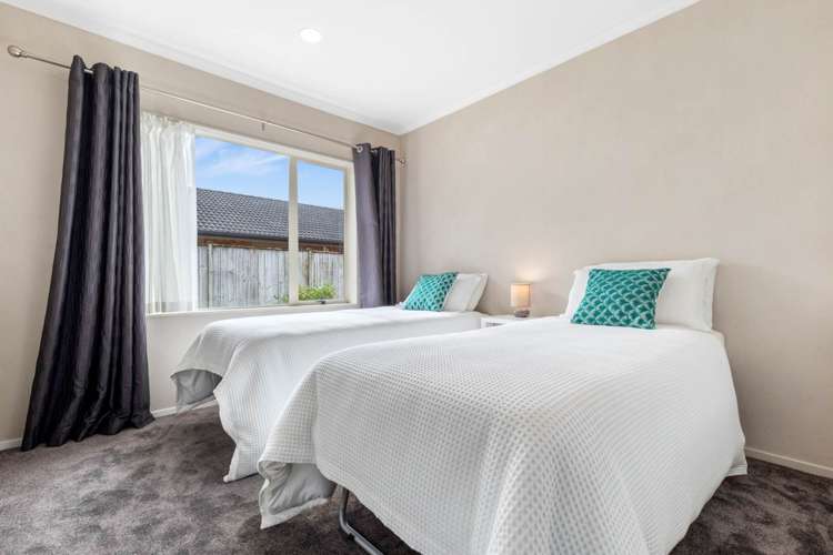 30 Turnberry Drive Wattle Downs_17