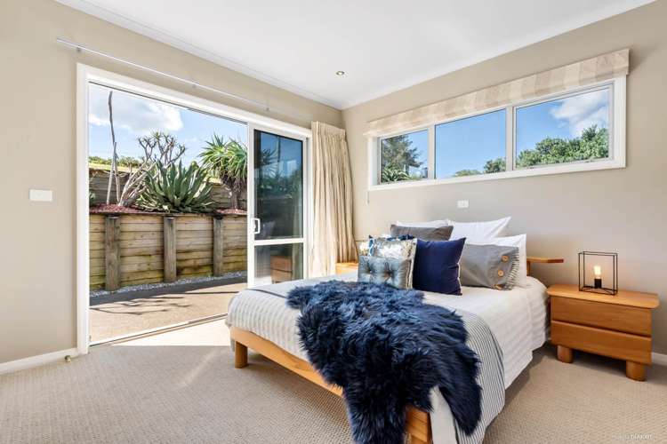 8 Ambrose Lane Whitford_11