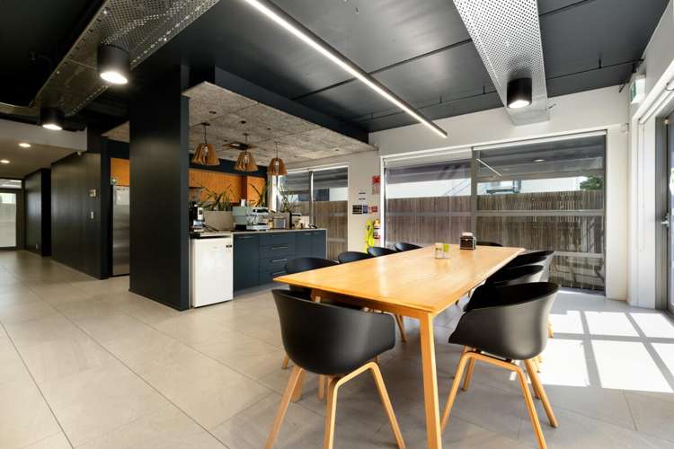 Level 1 South Office 102 Hamilton Street Tauranga_4