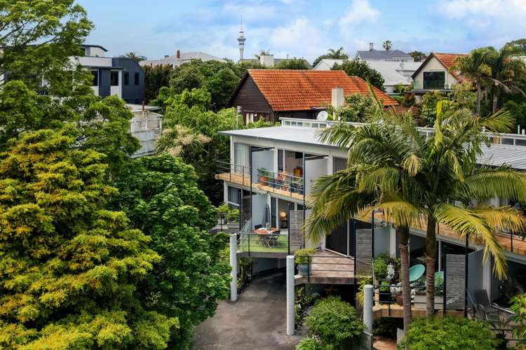 11/6 Sarsfield Street_0