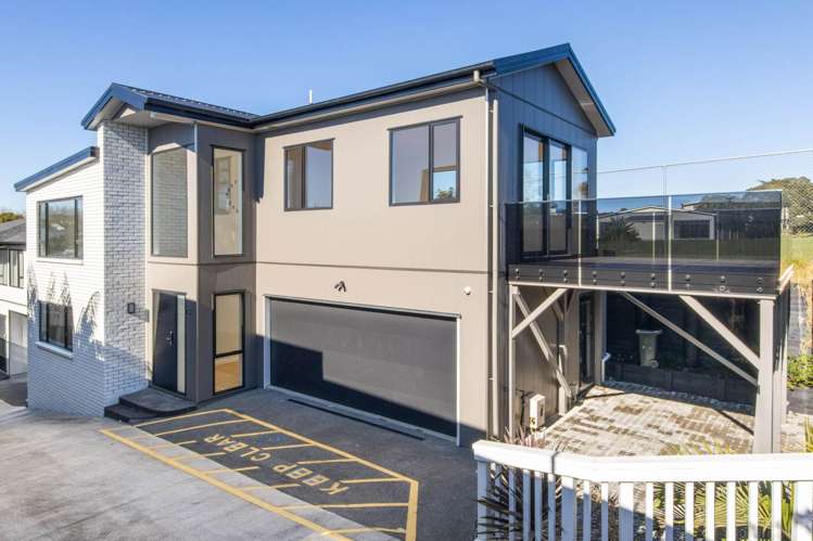 27B Larchwood Avenue_1