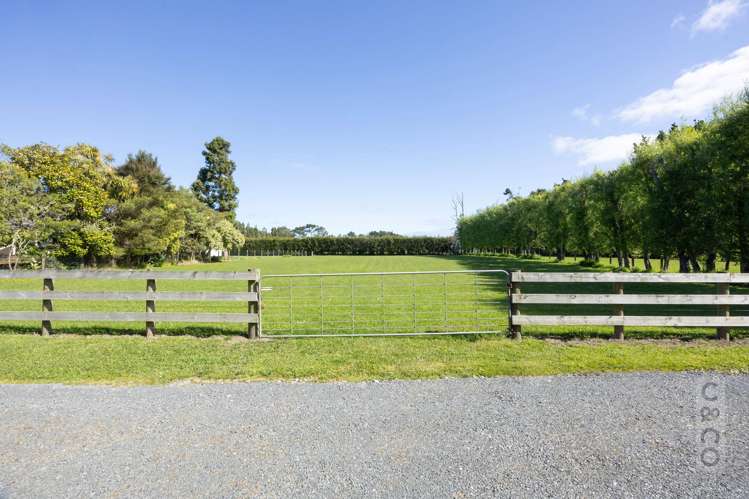 11 Taupaki Road Taupaki_52