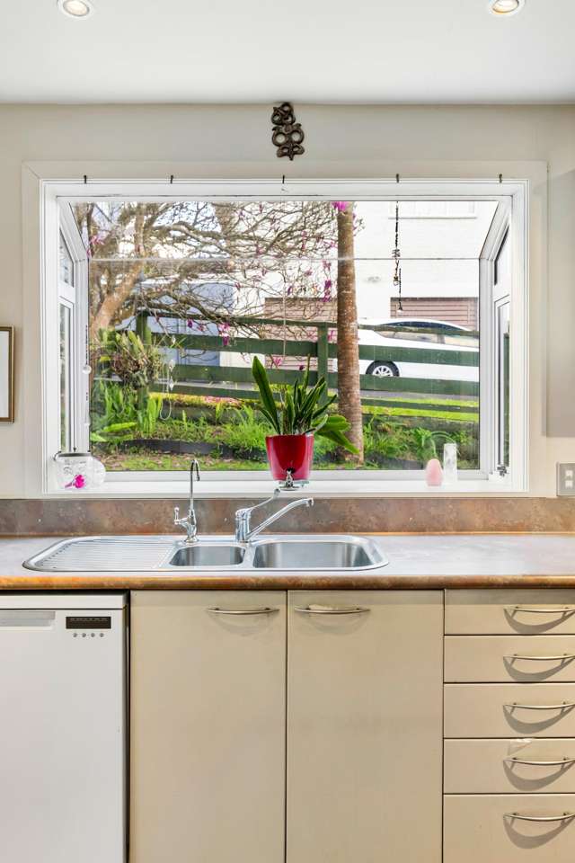 469 Beach Road Murrays Bay_3