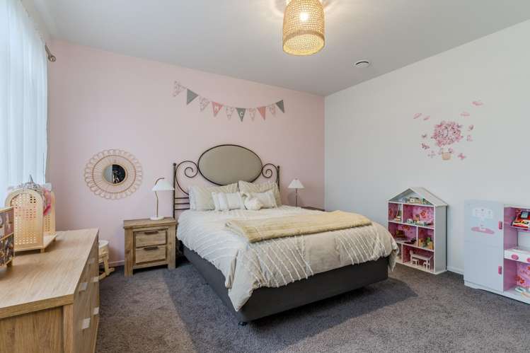 27 Gilkison Street Halfway Bush_11