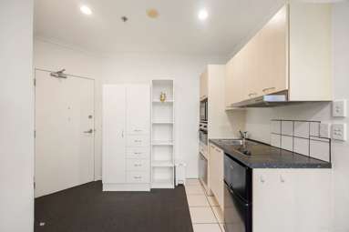 501/47 Wakefield Street_4