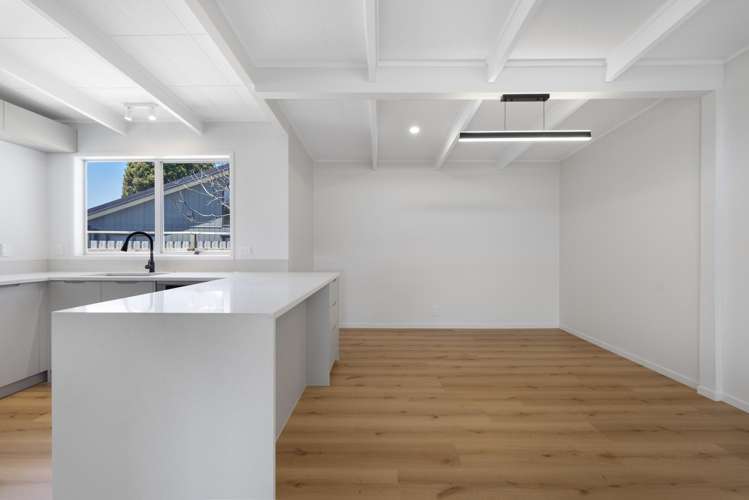 37a Doment Crescent Orewa_37