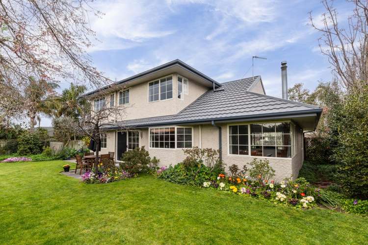 70 Whiting Crescent_2