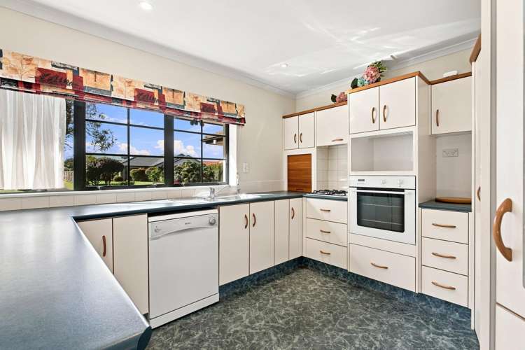 14 Olympus Grove Papamoa_2