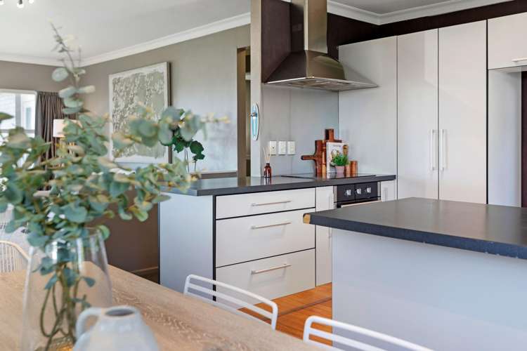 15 Kiwi Crescent Tauranga South_8