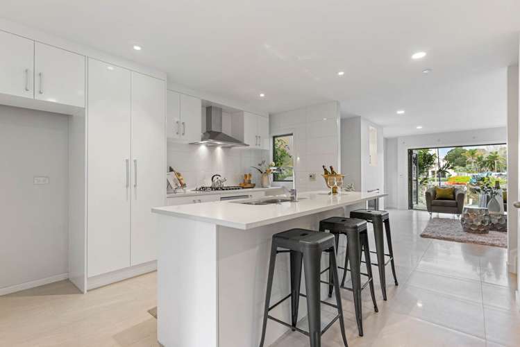 155 Waterside Crescent Gulf Harbour_13