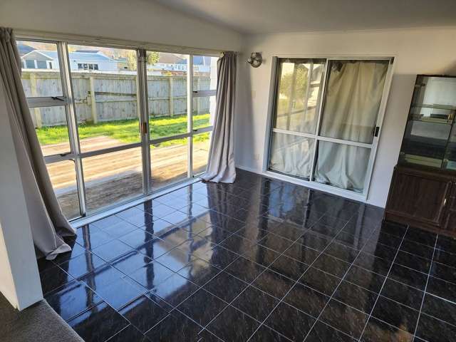 114 Wainuiomata Road Wainuiomata_3