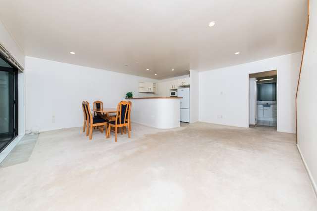 8/76 Galway Street Onehunga_4