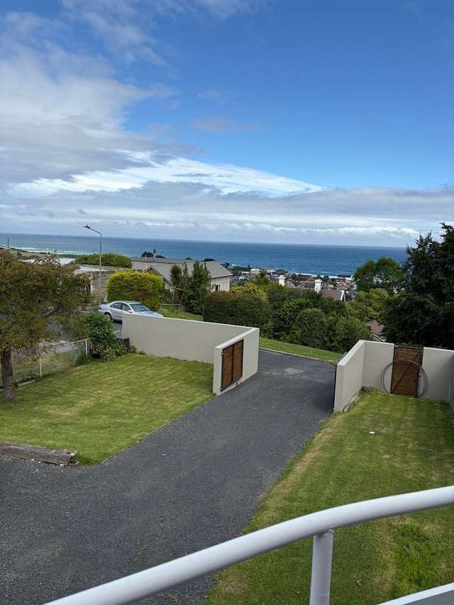 3BR Home with sea views