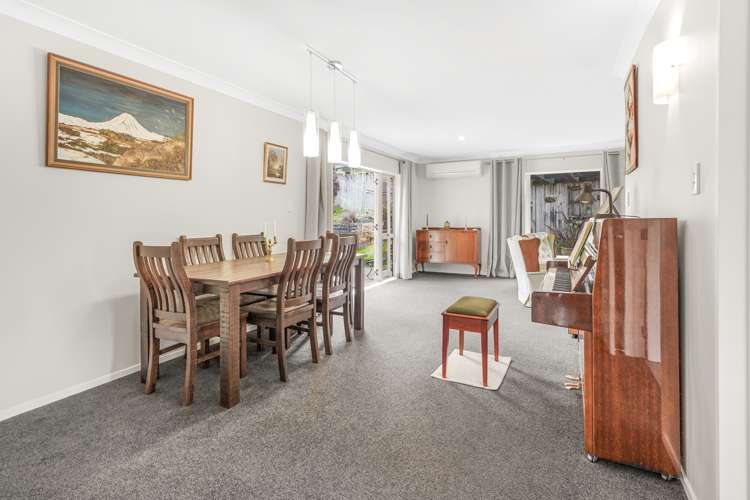 68 Sunnyhills Avenue Glenview_9