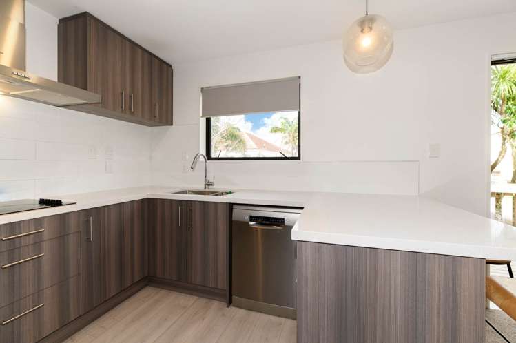 9a Kaweka Street New Lynn_9