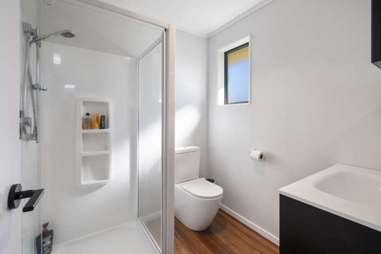 6 Logan Place Kelvin Grove_16