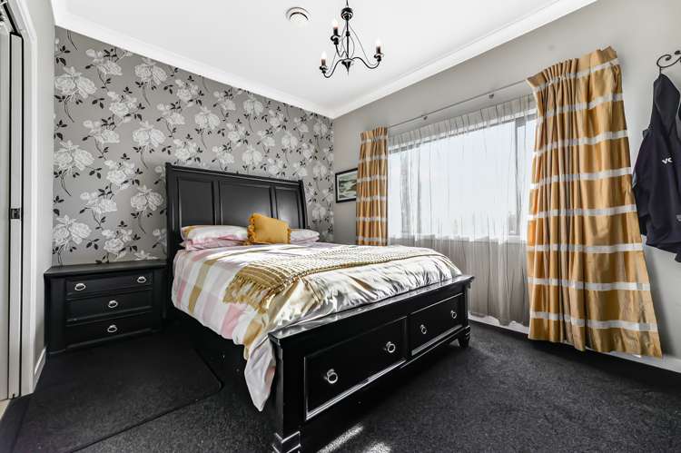 1 Saxbys Road Glenview_6